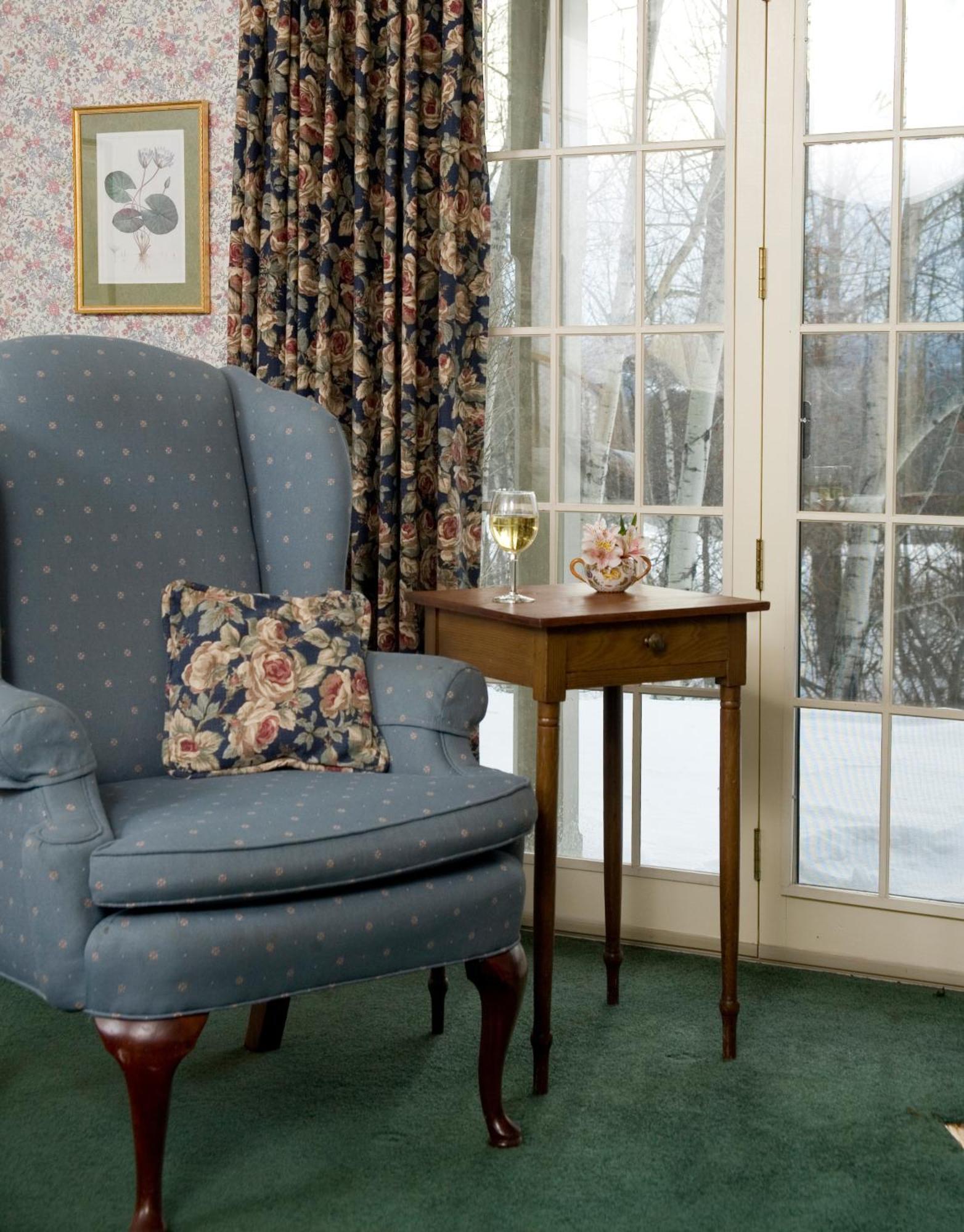 Chesterfield Inn Room photo